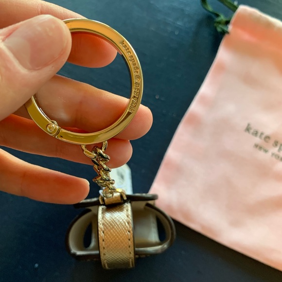 Kate spade sanitizer holder - Picture 4 of 7